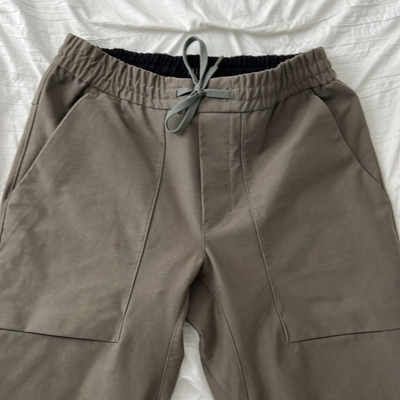 Lulu Slim Bowline Utilitech Jogger - Picture 2 of 6